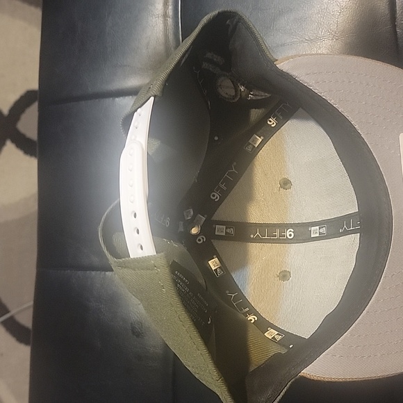 Nike New Err 950 Unisex Hat, Size Adjustable, colors Forest Green and Tan - Picture 4 of 7